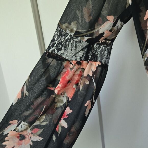 White House Black Market Pink Floral V-Neck Bishop Sleeve Dress With Lace Accent - Picture 5 of 6